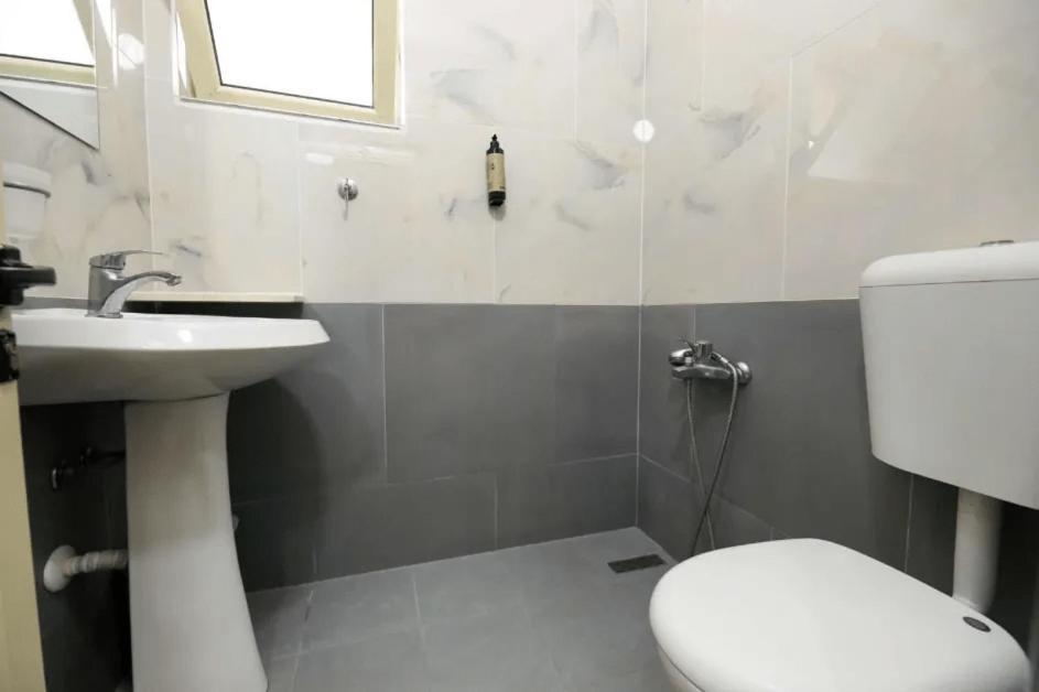 Vila Agolli Vlorë Exterior foto